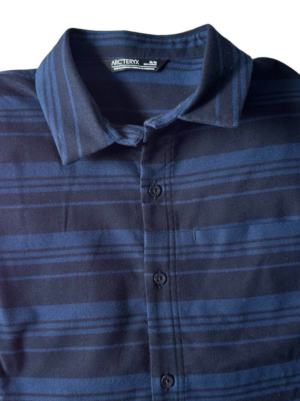 Arc'teryx Mainstay Blue Brushed Flannel Long Sleeved Button Down Shirt Sz M